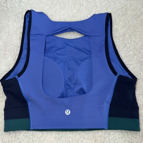 Like New! Lululemon High-Neck Square Back Train Bra - Picture 2 of 4